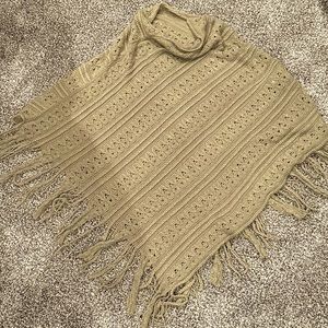 All’asta Womens Shaw sweater Poncho. One size fits most. Beige/Taupe color. EUC!